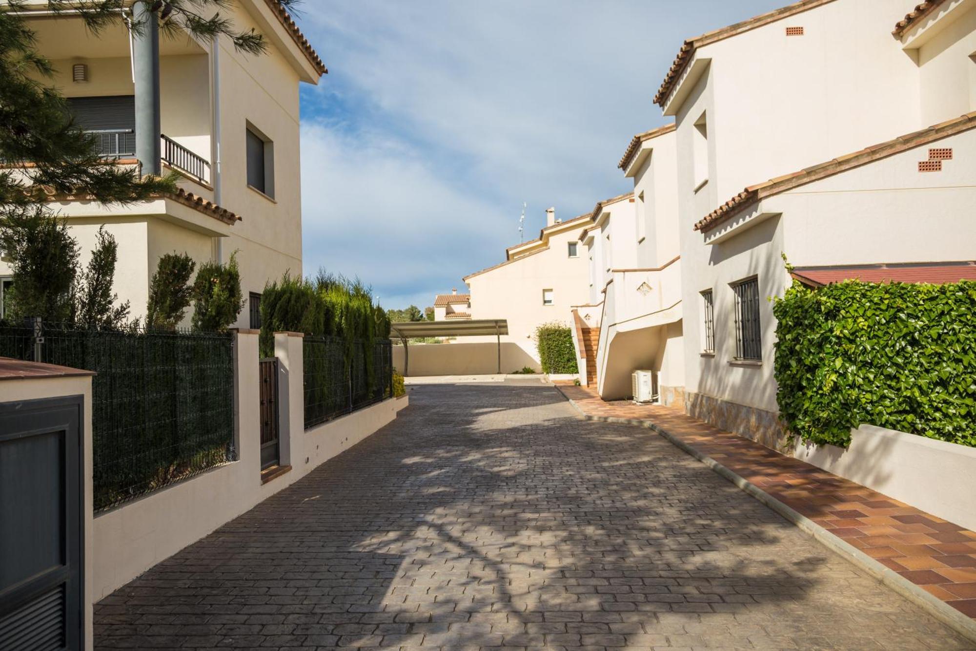 Llevant 3 L'Ampolla Exterior foto